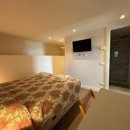 Patrizia ピエトラサンタ