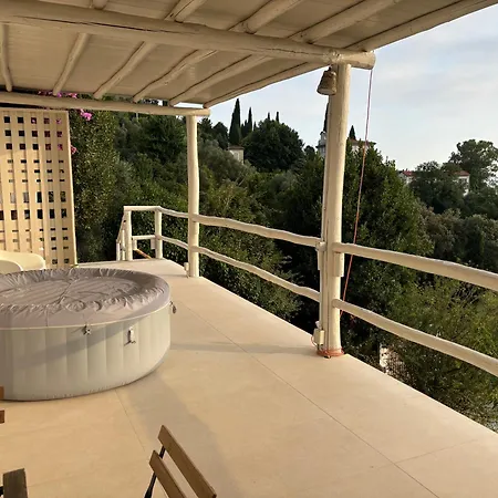 ゲストハウス Patrizia ピエトラサンタ